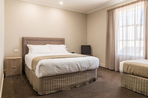 The Lighthouse Hotel - Kalgoorlie Accommodation 0