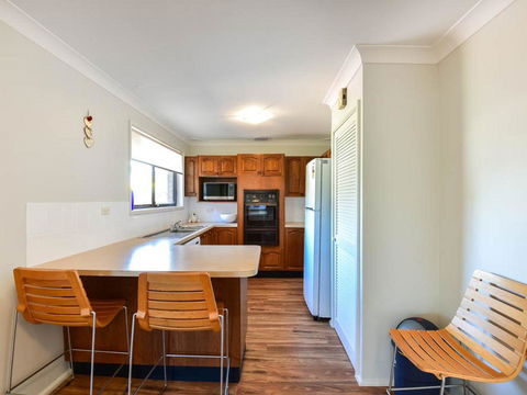 The Noraville House - Large Family Home - Kalgoorlie Accommodation 3