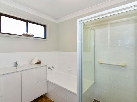 The Noraville House - Large Family Home - Kalgoorlie Accommodation 1