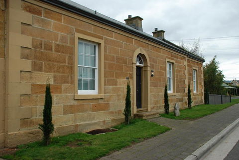 The Red Feather Inn - Kalgoorlie Accommodation 1