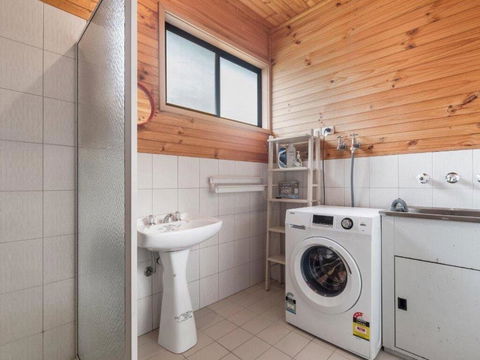 The Rosebud Beach Shack - Kalgoorlie Accommodation 3
