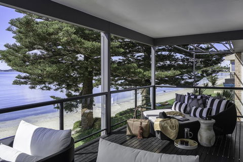 The Seaview - Designer Beachfront House - Kalgoorlie Accommodation 0