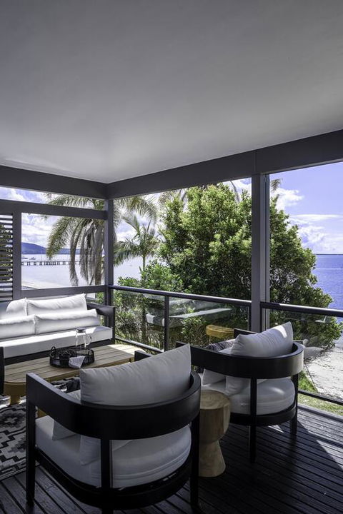 The Seaview - Designer Beachfront House - Kalgoorlie Accommodation 3