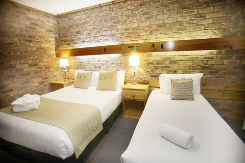 The Settlement Historic Hotel - Kalgoorlie Accommodation 1