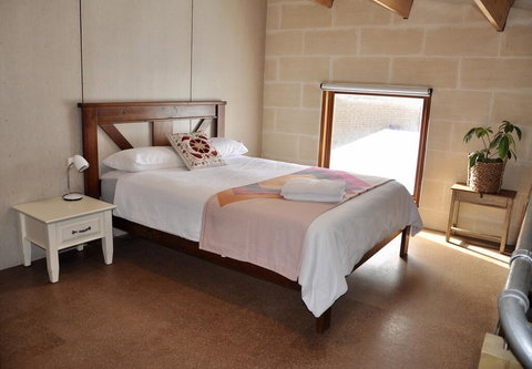 The Shouse - Durrants Lookout - Kalgoorlie Accommodation 2