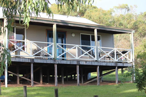 The Sleeping Lady Private Retreat - Kalgoorlie Accommodation 0