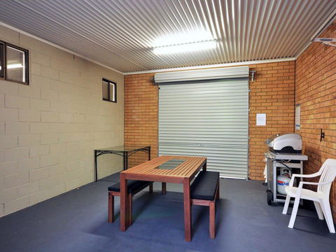 The Studio On The Lake @ Fishing Point, Lake Macquarie - Honestly Put The Line In And Catch Fish - Kalgoorlie Accommodation 2