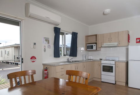 The Sundowner Cabin & Tourist Park - Kalgoorlie Accommodation 1