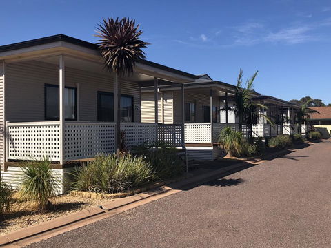 The Sundowner Cabin & Tourist Park - Kalgoorlie Accommodation 0
