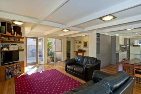 The Terrace Grove - Kalgoorlie Accommodation 3
