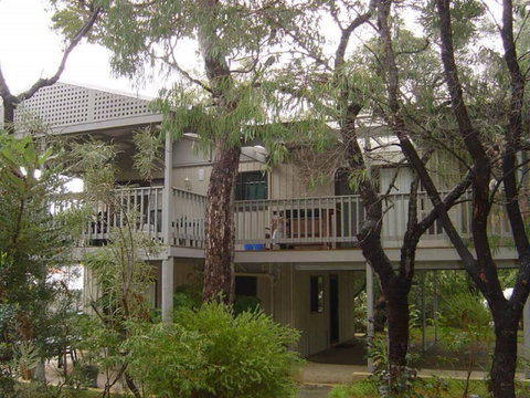 The Treehouse In Dawesville - Kalgoorlie Accommodation 3