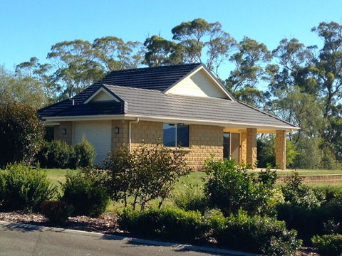 The Villa On Pine Tree - Kalgoorlie Accommodation 0