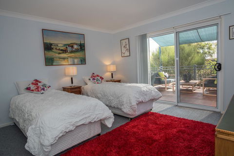 The White House - Kalgoorlie Accommodation 1