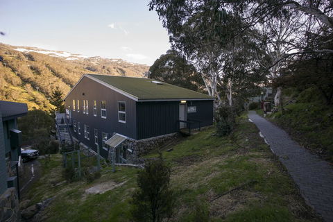 Thredbo YHA - Kalgoorlie Accommodation 0