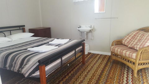 Tingle All Over Budget Accommodation - Kalgoorlie Accommodation 1