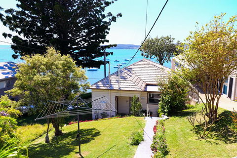 Tommy's Lakehouse - Kalgoorlie Accommodation 1