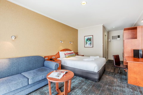 Tonsley Hotel - Kalgoorlie Accommodation 0