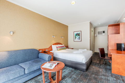 Tonsley Hotel - Kalgoorlie Accommodation 0