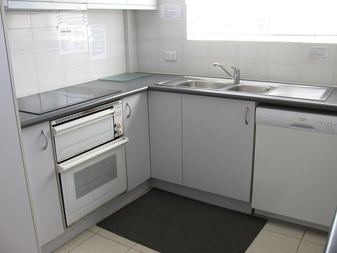 Toowoon Beach View 3br Villa 4 Just Steps To Beach With Views - Kalgoorlie Accommodation 1