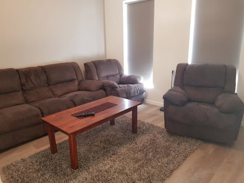 Towncrackers Guest House - Kalgoorlie Accommodation 3