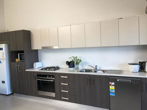 Townhouse - Kalgoorlie Accommodation 2