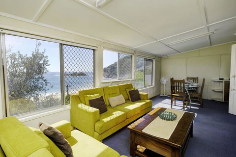 TRADEWINDS - Kalgoorlie Accommodation 1