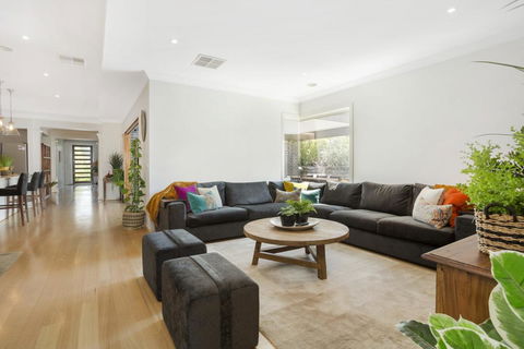 TRANQUIL HAVEN - MOUNT ELIZA - Kalgoorlie Accommodation 0