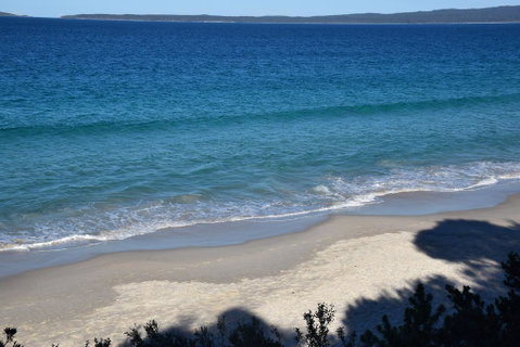 Tranquillity Beach House - Kalgoorlie Accommodation 1