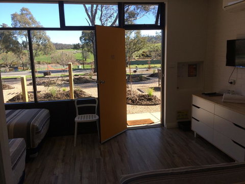 Tread Harcourt - Kalgoorlie Accommodation 1