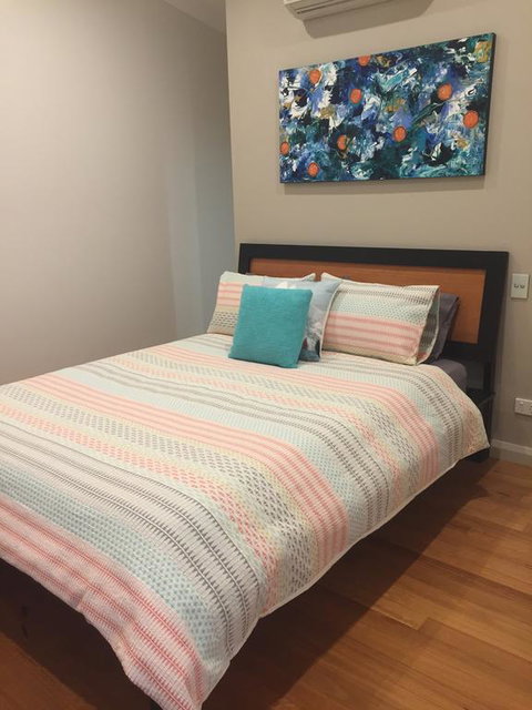 Treehouse Retreat - Kalgoorlie Accommodation 0