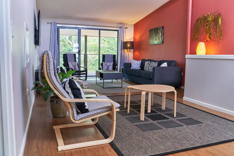 Treetops Haven - Kalgoorlie Accommodation 1
