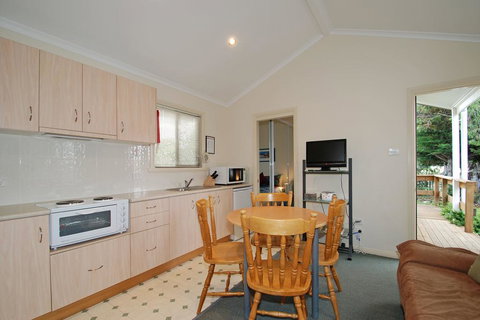 Triabunna Cabin & Caravan Park - Kalgoorlie Accommodation 0