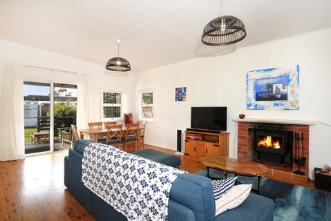 Triangulo @ Culburra - Pet Friendly - 2 Mins To Beach - Kalgoorlie Accommodation 0