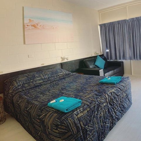 Tropical City Motor Inn - Kalgoorlie Accommodation 3