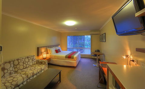 Tropixx Motel & Restaurant - Kalgoorlie Accommodation 2
