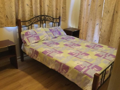 Tuscany Townhouse 3-4 - Kalgoorlie Accommodation 2
