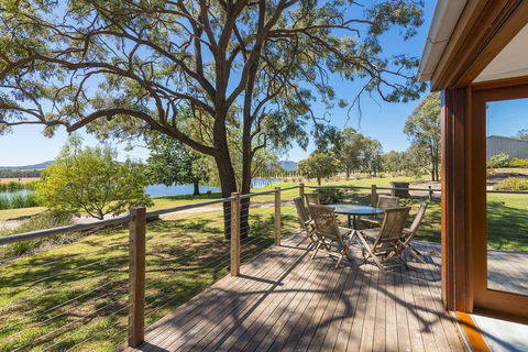 Two Doors - Kalgoorlie Accommodation 0