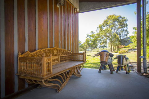 Two Doors - Kalgoorlie Accommodation 2