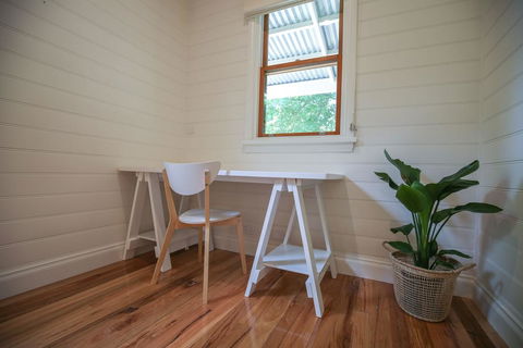 Two Oaks - Kalgoorlie Accommodation 3