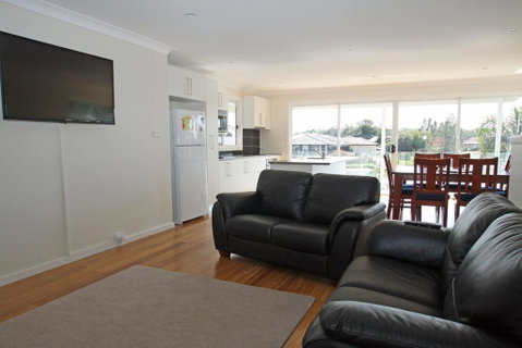 Unbeatable Waterfront Location - Kalgoorlie Accommodation 3