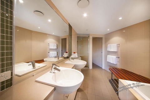 Unit 3 Loka Santi - Kalgoorlie Accommodation 3