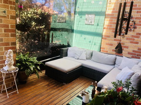 Unwind In This Gorgeous Retreat - Kalgoorlie Accommodation 1