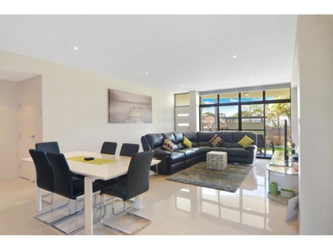 Utopia Apartment - Kalgoorlie Accommodation 1