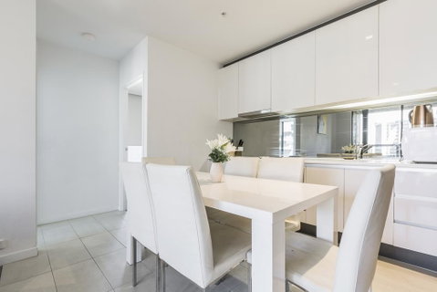 UWS Madison Melbourne CBD Apartment - Kalgoorlie Accommodation 3