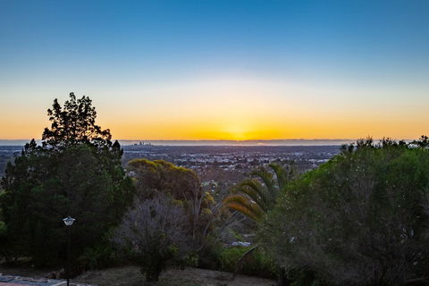 Vermillion Skies Holiday Accommodation - Kalgoorlie Accommodation 3