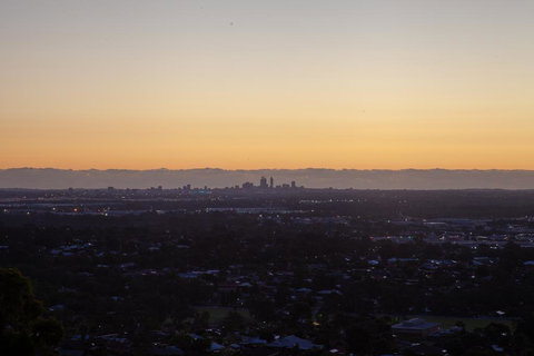 Vermillion Skies Holiday Accommodation - Kalgoorlie Accommodation 1