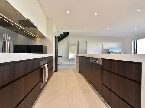 Villa Capri Waterside At Trinity Point - Kalgoorlie Accommodation 2