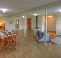 Village Stays Coldstream Gallery Bungalow - Kalgoorlie Accommodation