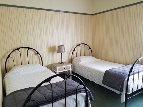 Wagga Wagga Country Cottages - Kalgoorlie Accommodation 3