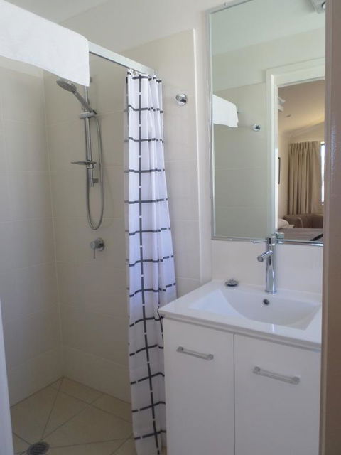 Warrego Hotel Motel Cunnamulla - Kalgoorlie Accommodation 1